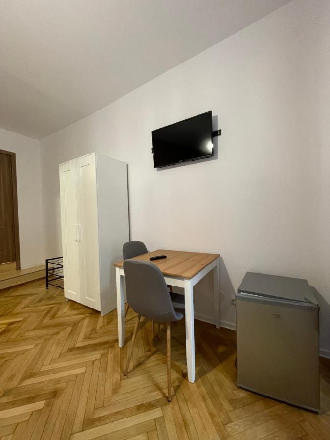 Schei Central Studios In The Heart Of Braşov Exteriör bild