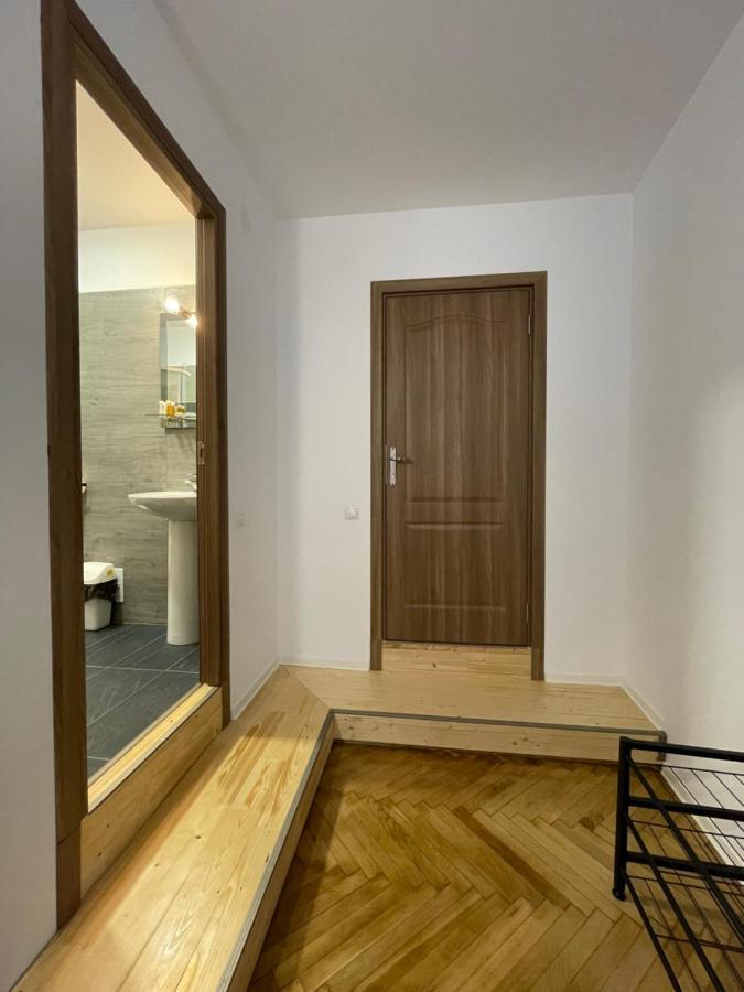 Schei Central Studios In The Heart Of Braşov Exteriör bild