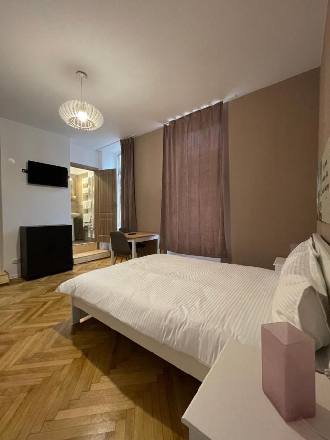 Schei Central Studios In The Heart Of Braşov Exteriör bild