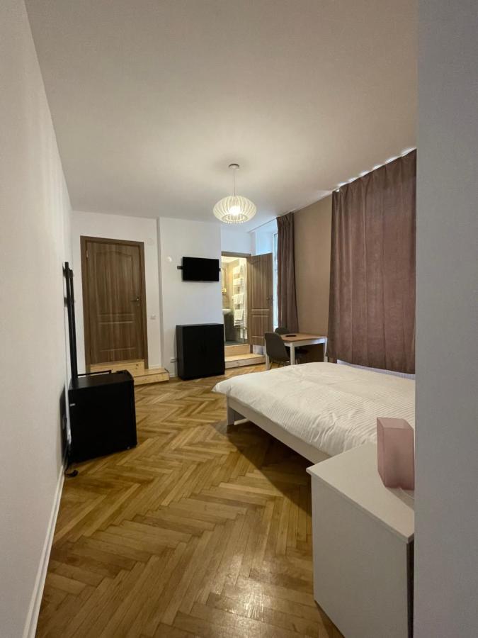 Schei Central Studios In The Heart Of Braşov Exteriör bild
