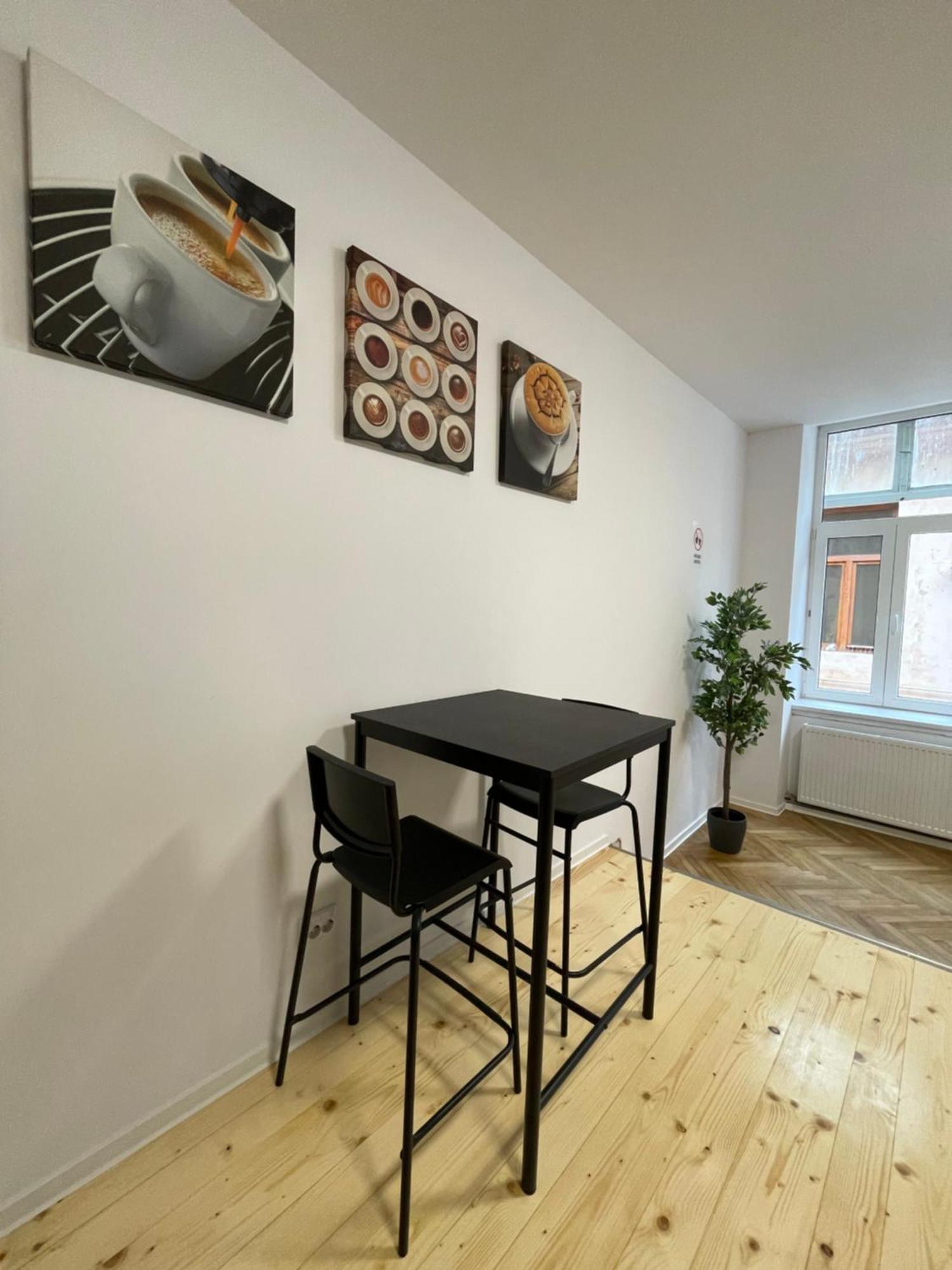 Schei Central Studios In The Heart Of Braşov Exteriör bild